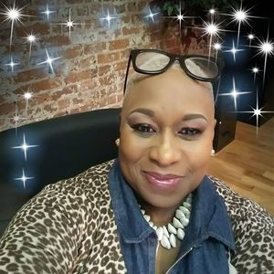 Meet your Posher, Deetta